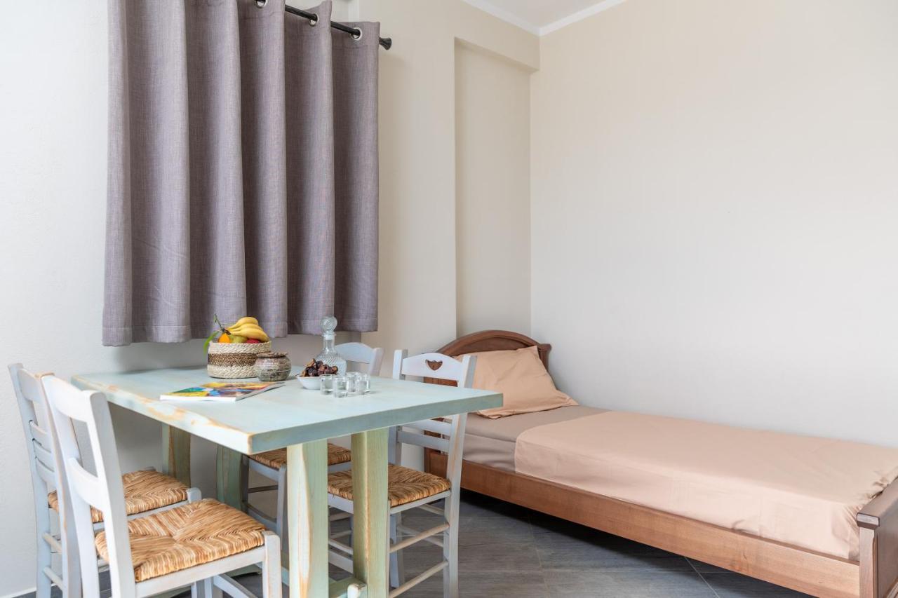 Ligaridia Apartments Moutsouna Екстер'єр фото